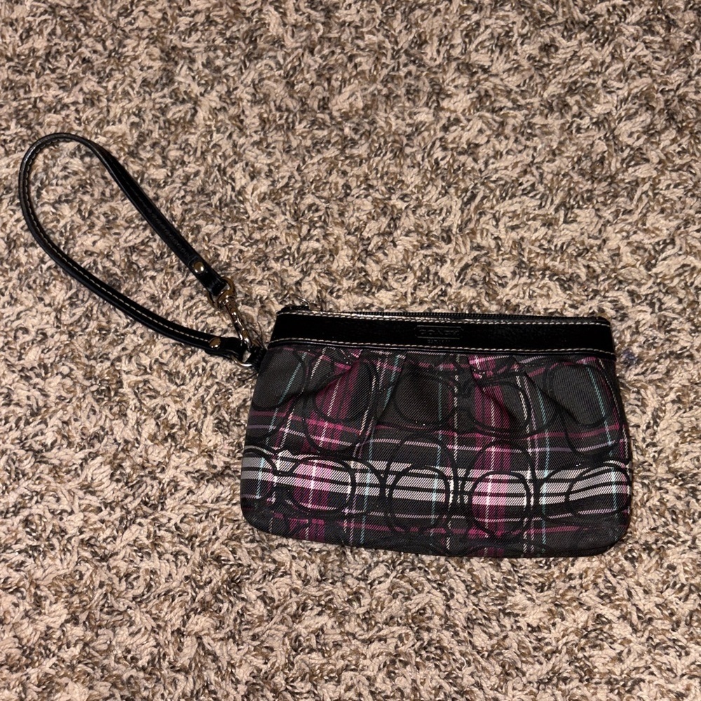Vintage Authentic Coach Poppy Tartan Plaid Wristlet in Black and Pink